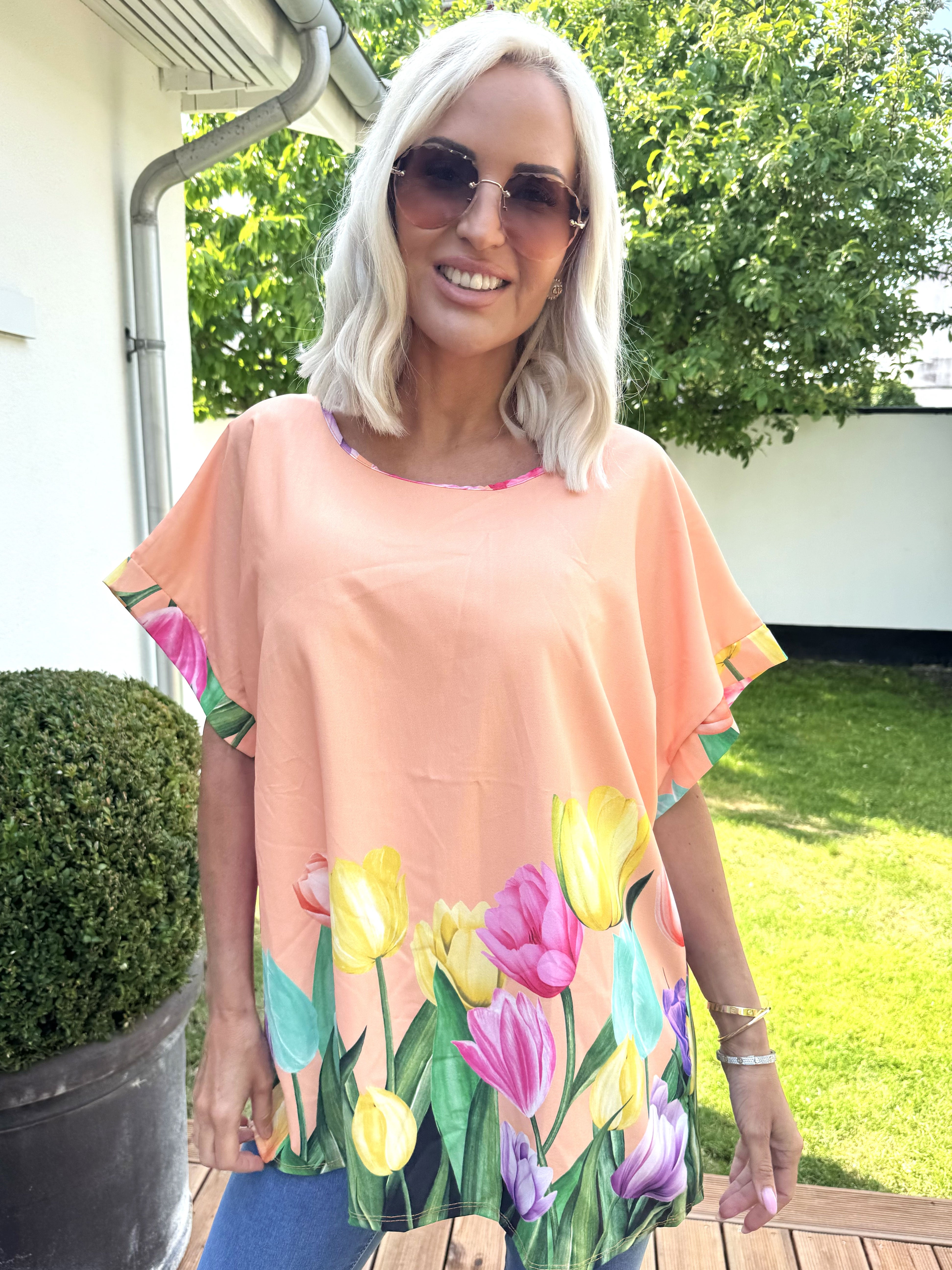 Montana - Bluse med korte ærmer og tulipan motiver